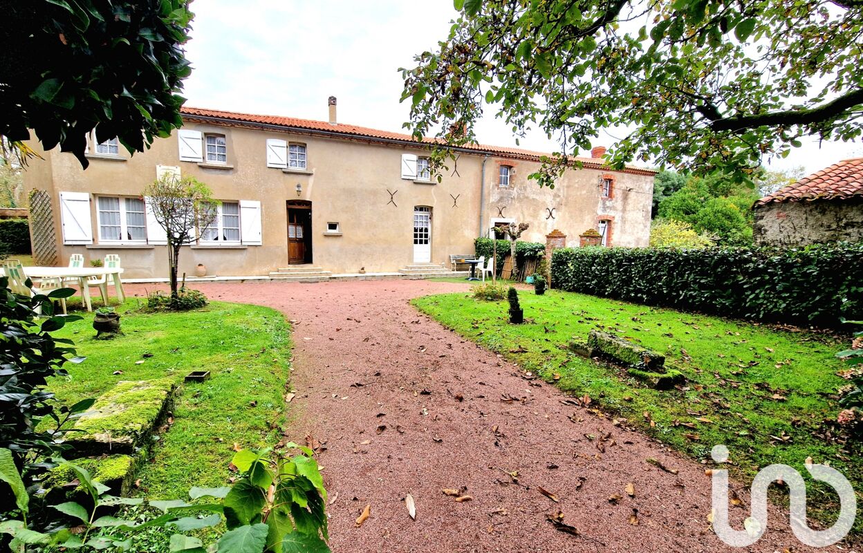 maison 10 pièces 145 m2 à vendre à Saint-Hilaire-le-Vouhis (85480)