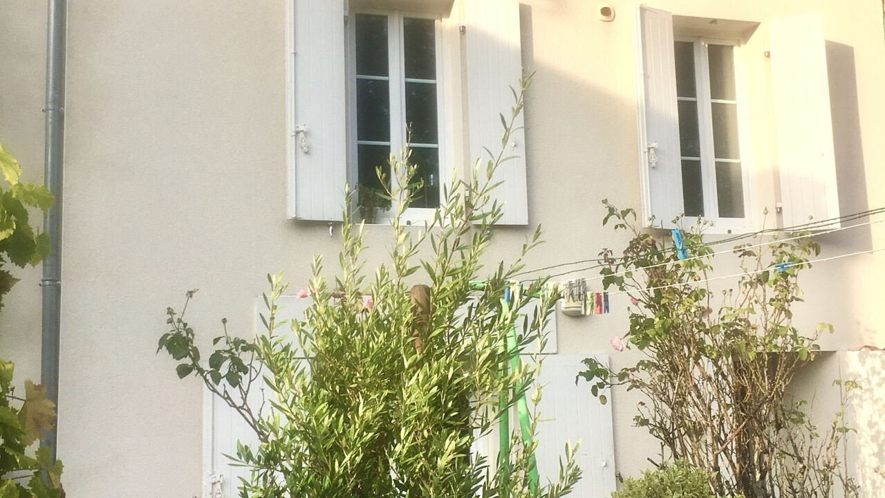 maison 5 pièces 80 m2 à vendre à Saintes (17100)