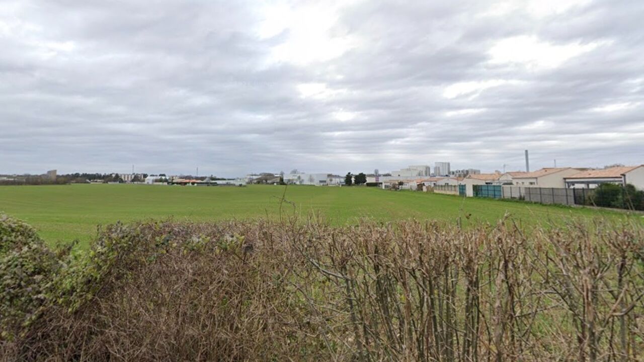 terrain  pièces 400 m2 à vendre à Surgères (17700)