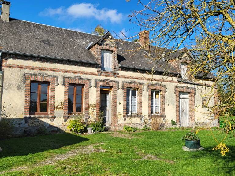 Maison de 87m² sur propriété de 9.95ha — photo 1