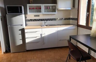 location appartement 510 € CC /mois à proximité de Sainte-Eulalie (33560)