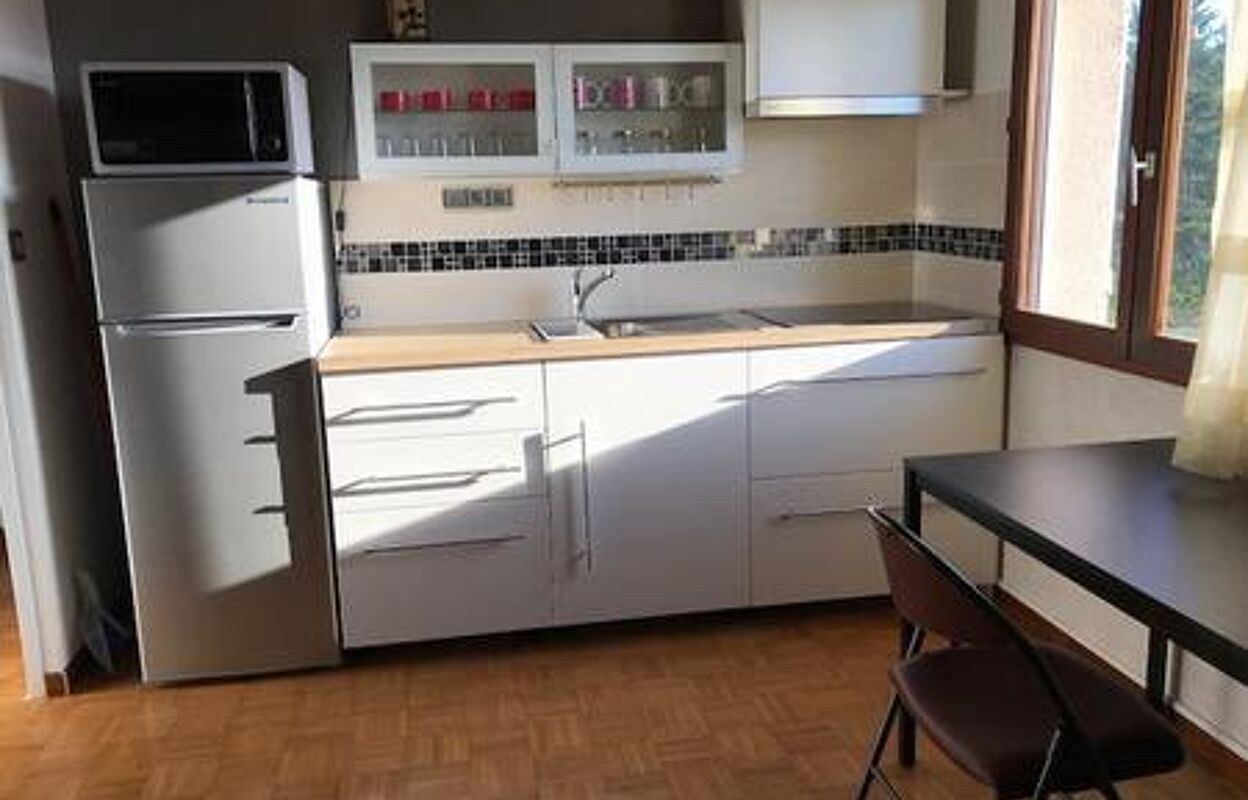 appartement 1 pièces 26 m2 à louer à Eysines (33320)