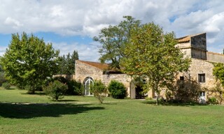 Maison 15 Pièces 560 m² à vendre à Meynes (30840)