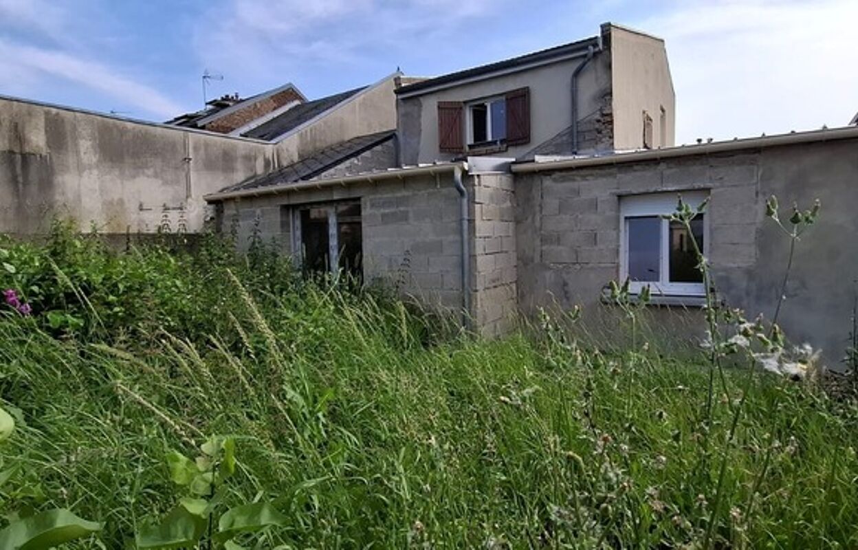 immeuble  pièces 116 m2 à vendre à Saint-Quentin (02100)