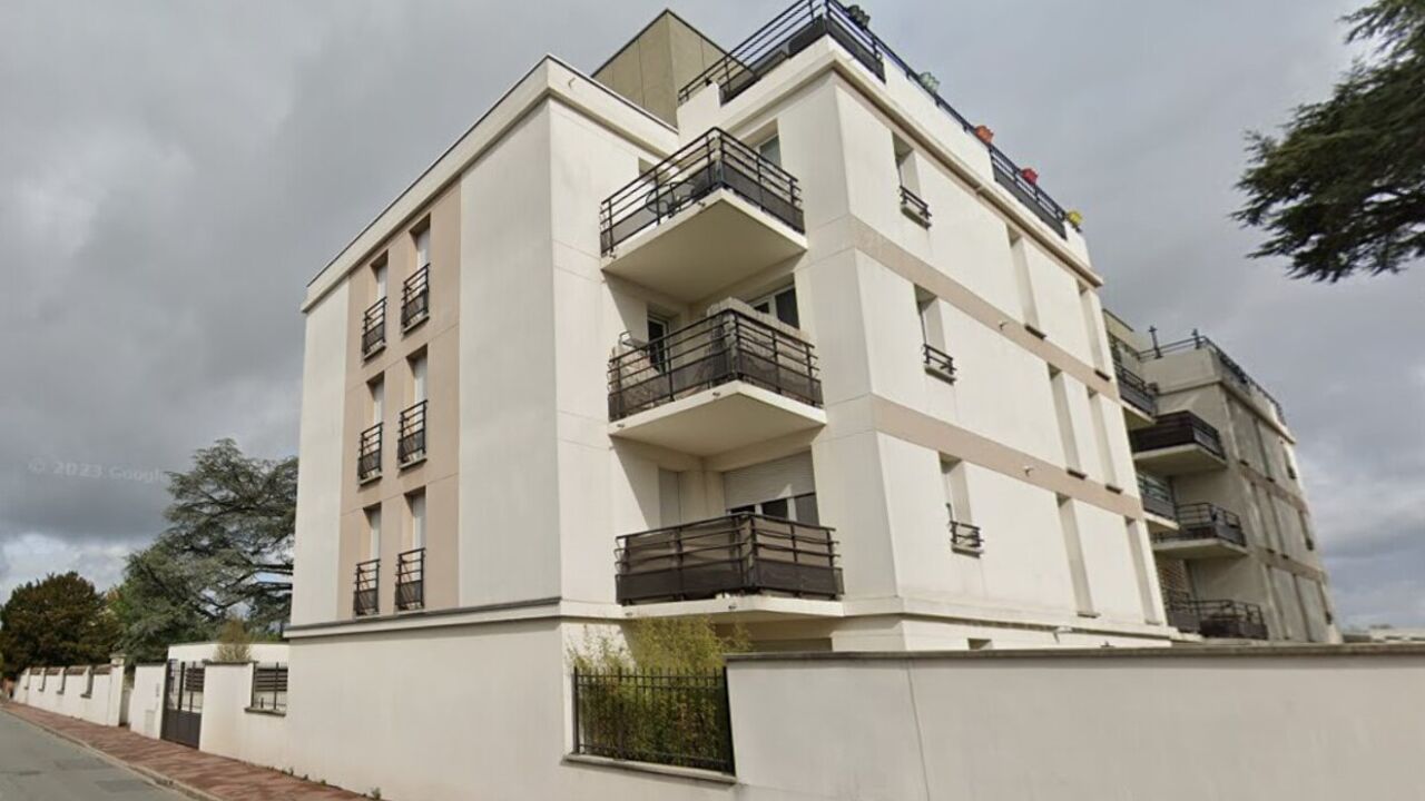 appartement 2 pièces 41 m2 à vendre à Saint-Jean-de-la-Ruelle (45140)