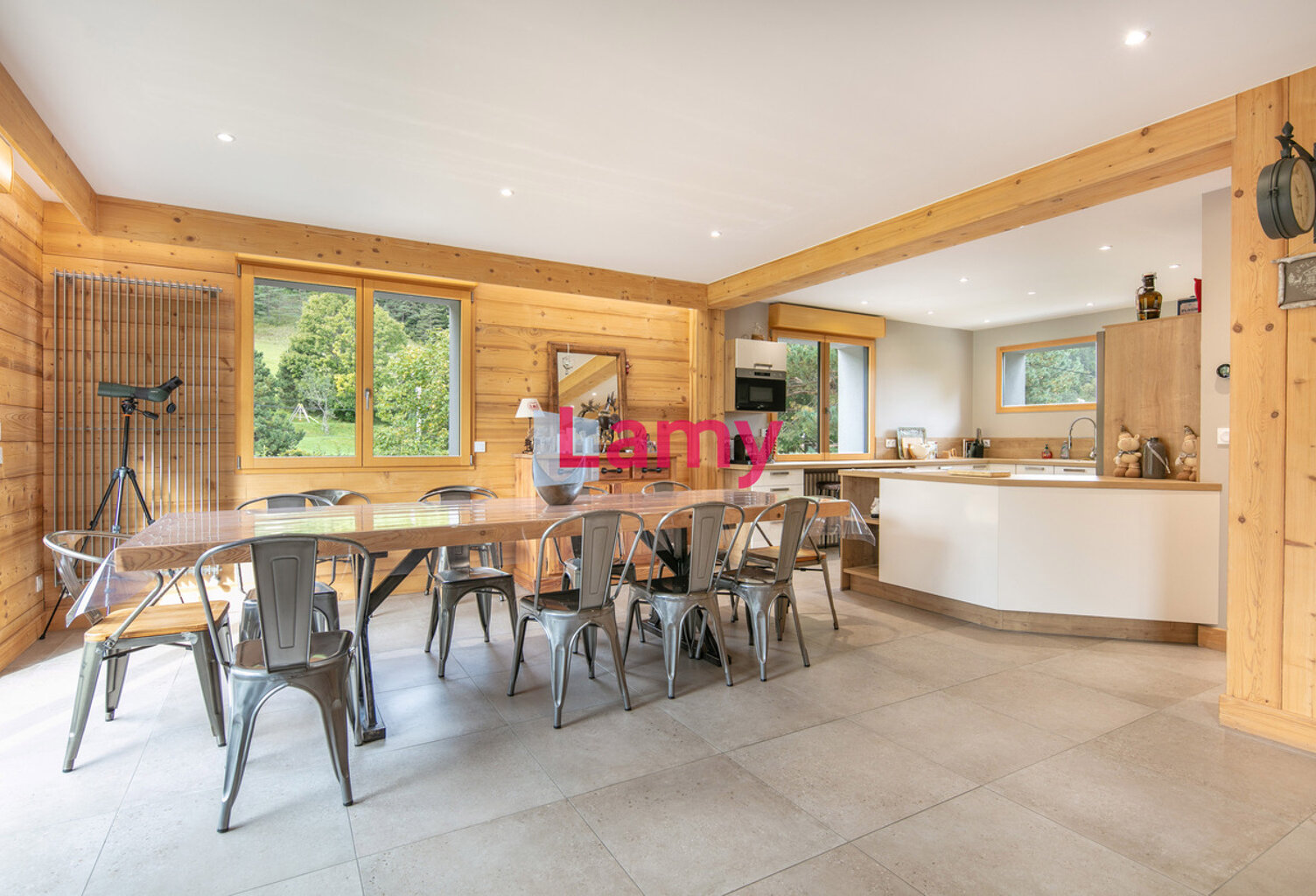 Maison avec garage et terrain — photo 1