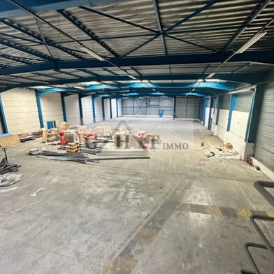 Local industriel  14600 €