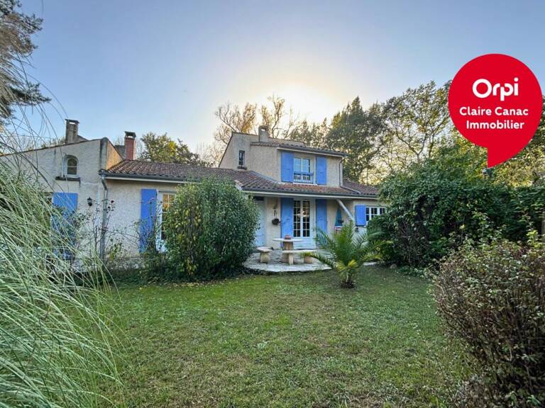 À vendre – Maison de charme avec jardin arboré et piscine — photo 1