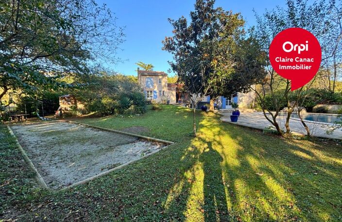 À vendre – Maison de charme avec jardin arboré et piscine — photo 3