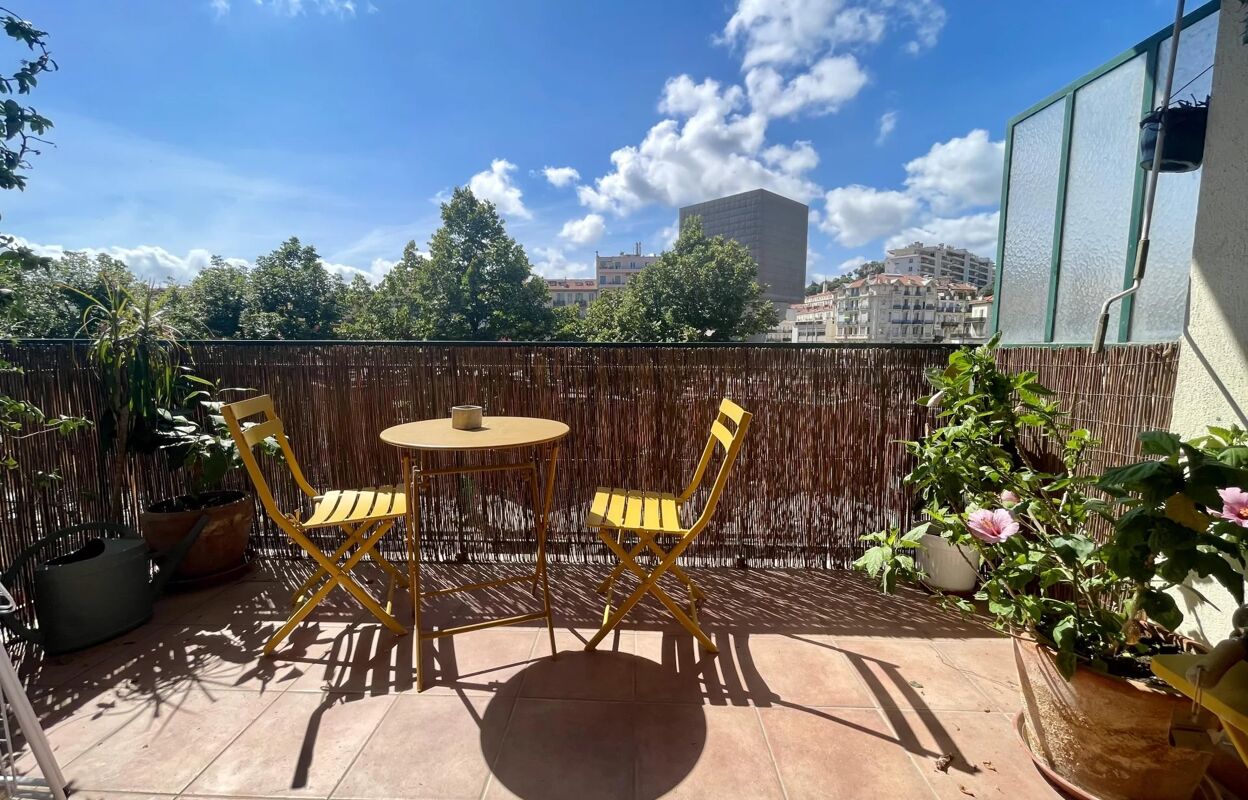 appartement 2 pièces 58 m2 à vendre à Nice (06000)