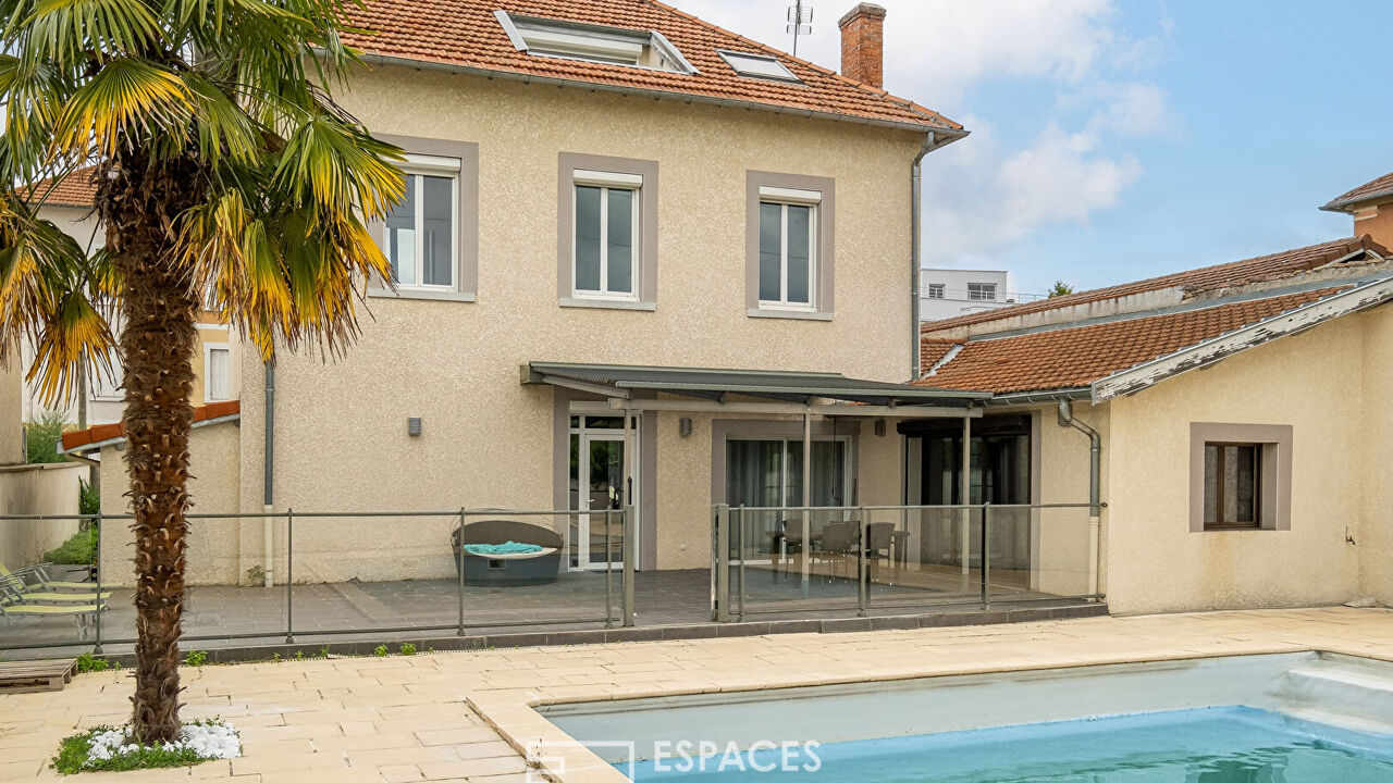 maison 7 pièces 213 m2 à vendre à Tignieu-Jameyzieu (38230)