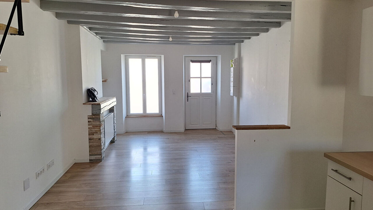 maison 3 pièces 58 m2 à louer à Champignelles (89350)