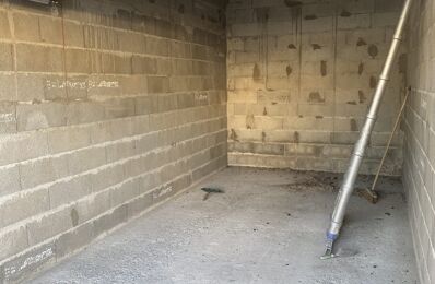 location garage 60 € CC /mois à proximité de Barbières (26300)