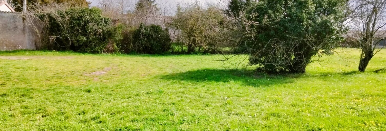 Terrain  787 m² à vendre à Yversay (86170)