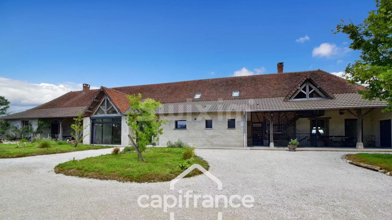 maison 12 pièces 470 m2 à vendre à Lons-le-Saunier (39000)