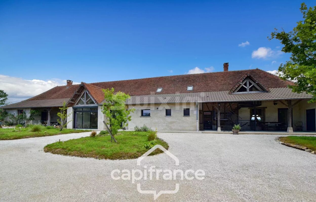 maison 12 pièces 470 m2 à vendre à Lons-le-Saunier (39000)