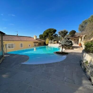 Maison 10 pièces 2730000 €