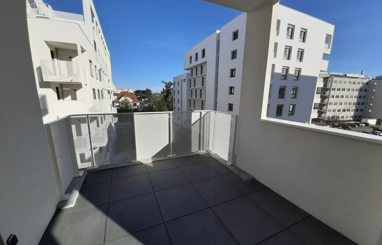 appartement 3 pièces 65 m2 à louer à Villeurbanne (69100)