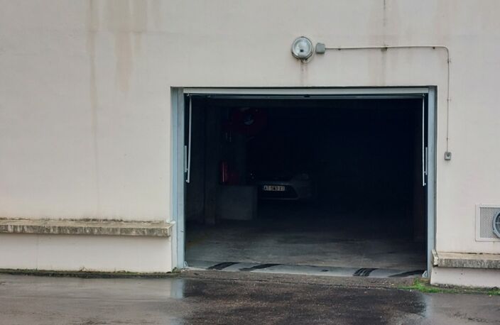 Location garage   à Lyon 5 (69005) — photo 2