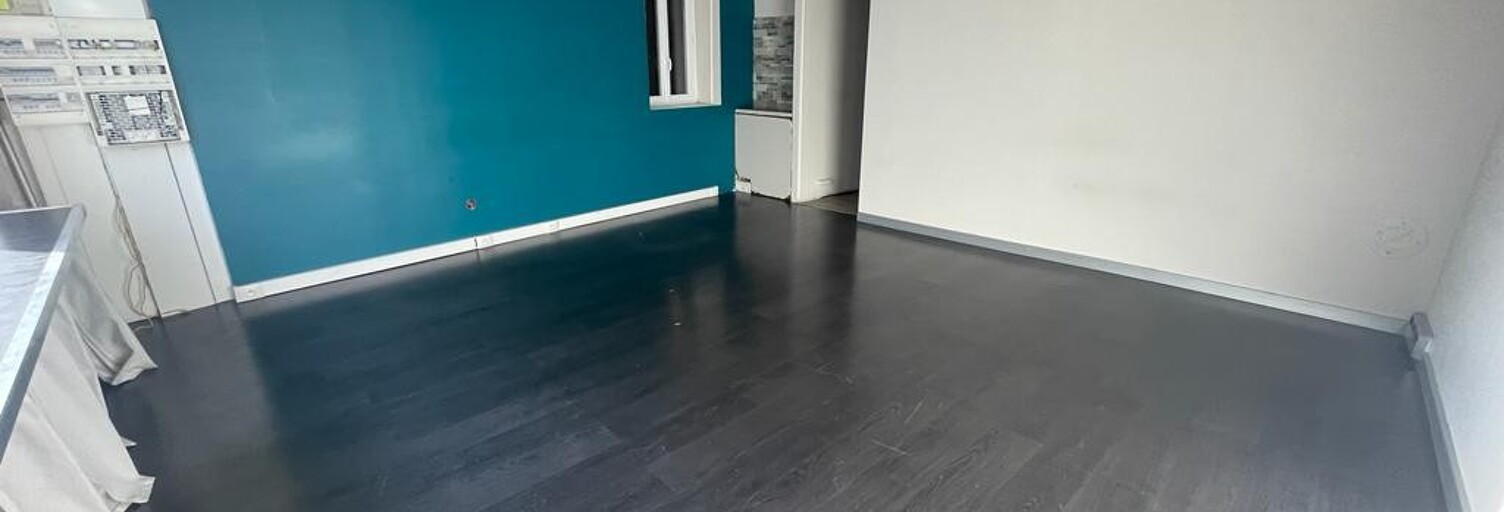 Commerce  74 m² à louer à Francheville (69340)