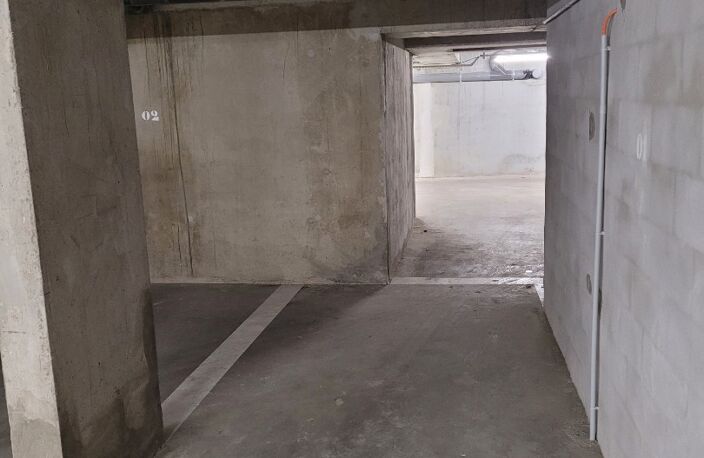 Location garage  15 m² à Lyon 5 (69005) — photo 2