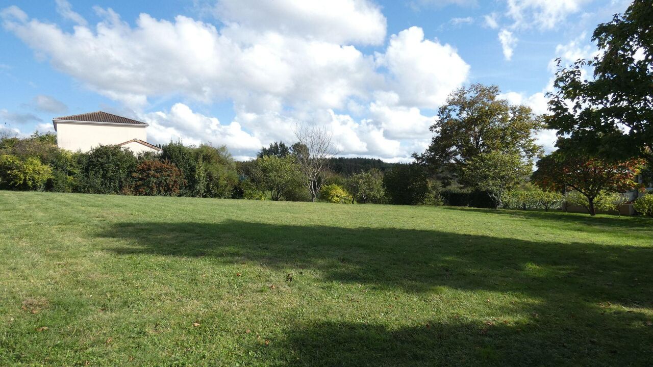 terrain  pièces 1492 m2 à vendre à Vouneuil-sur-Vienne (86210)