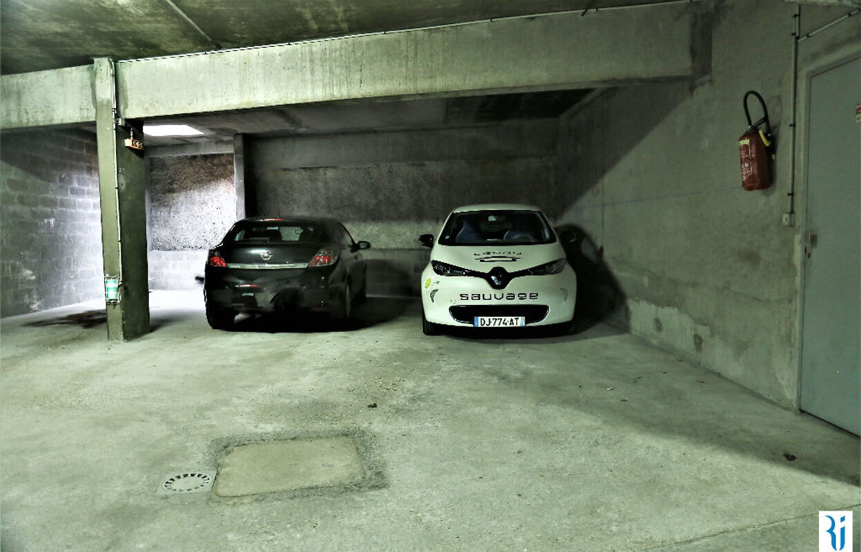 garage  pièces  m2 à louer à Rouen (76000)