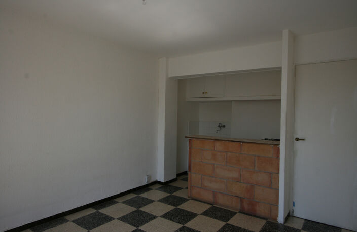 JOLIETTE  AVEC LOCATAIRE EN PLACE - T2 - 30m2 — photo 5