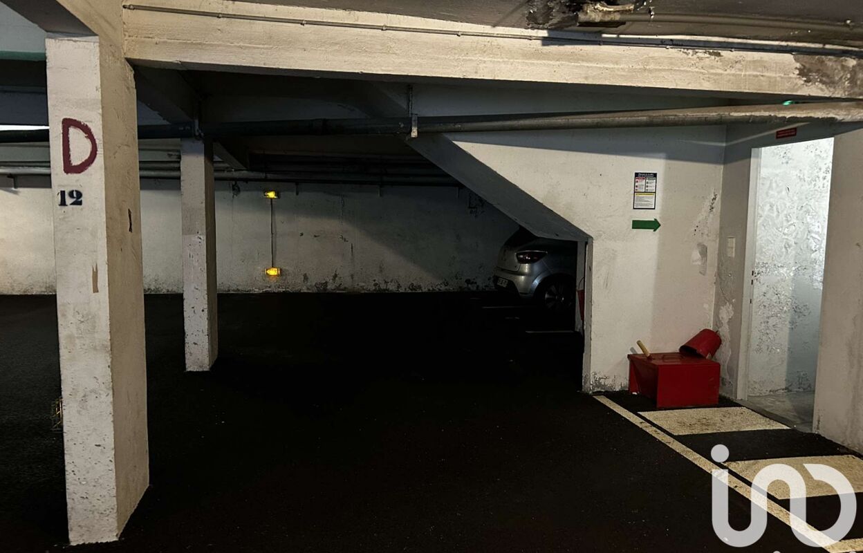 garage  pièces 12 m2 à vendre à Saint-Denis (97400)