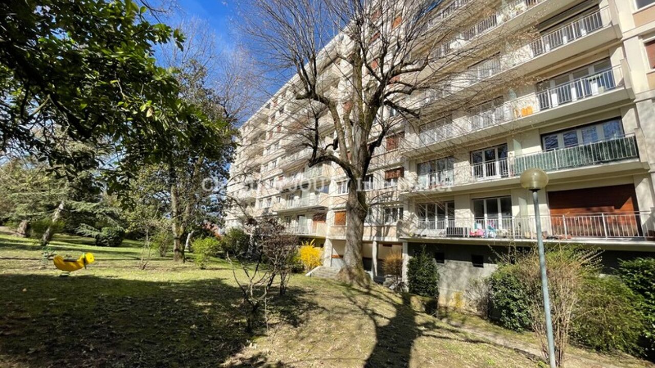 appartement 2 pièces 52 m2 à louer à Gières (38610)