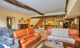 Maison 8 Pièces 203 m² à vendre à Terrasson-Lavilledieu (24120)