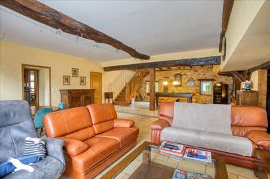 Maison 8 pièces 332325 €