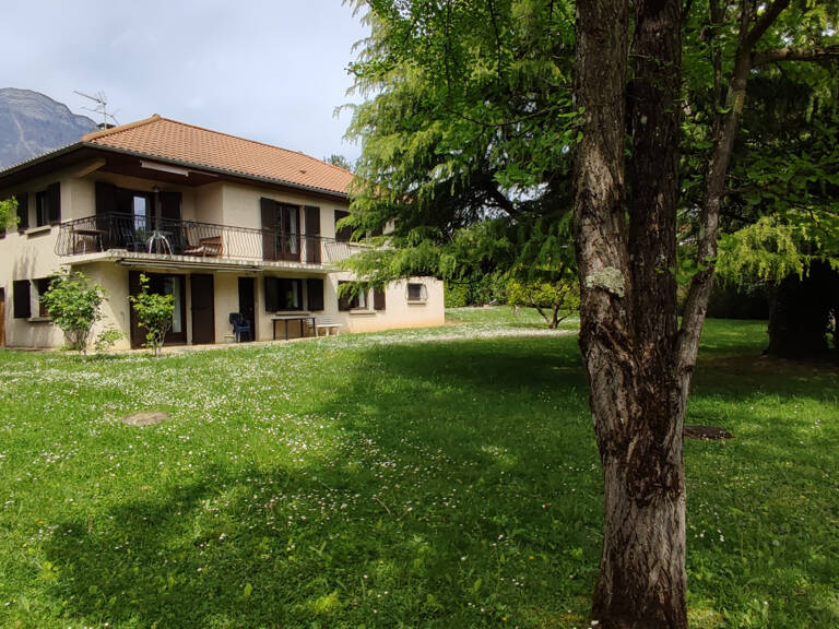 St Ismier  (limite Biviers) 180 m2 hab (120+60) - 1 230 m2 ja... — photo 1
