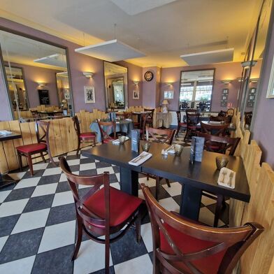 Commerce  176000 €