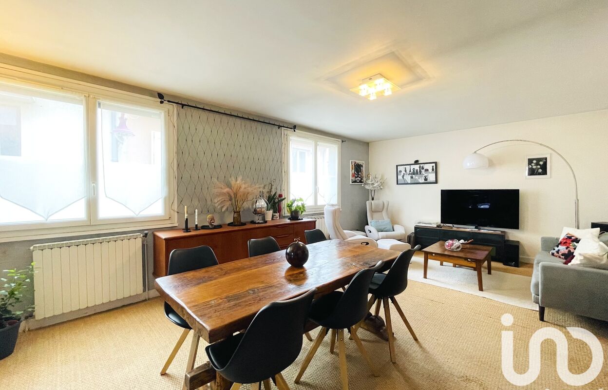 maison 5 pièces 130 m2 à vendre à Malintrat (63510)