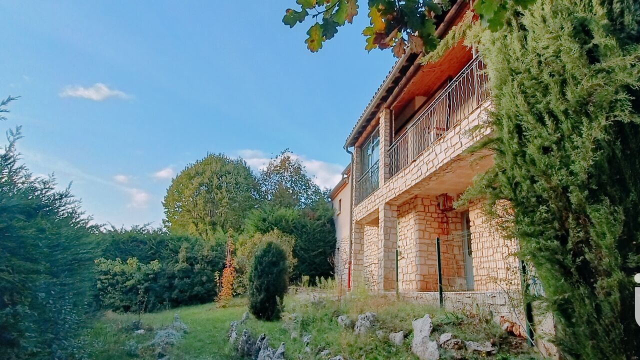 maison 8 pièces 240 m2 à vendre à Sault (84390)