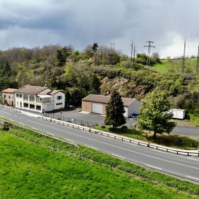 Commerce  364000 €