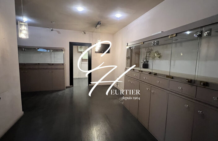 GRENOBLE: Local 51.47M² hyper centre — photo 2
