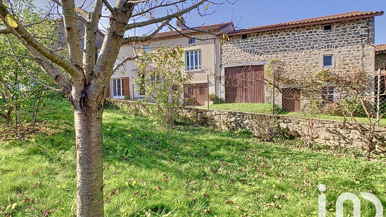 maison 4 pièces 83 m2 à vendre à Domaize (63520)