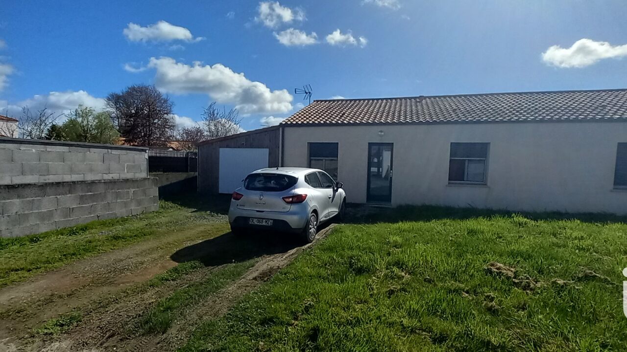 maison 3 pièces 74 m2 à vendre à Bazoges-en-Paillers (85130)