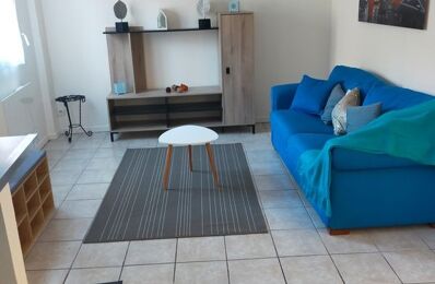 location appartement 480 € CC /mois à proximité de Pugnac (33710)