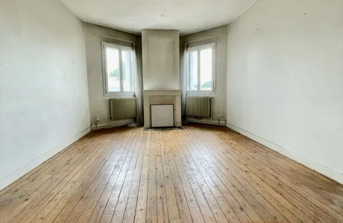 En cours de vente - Saint-Michel, Duplex à rénover avec terrasse de 23 m2 vue sur les toits bordelais — photo 3