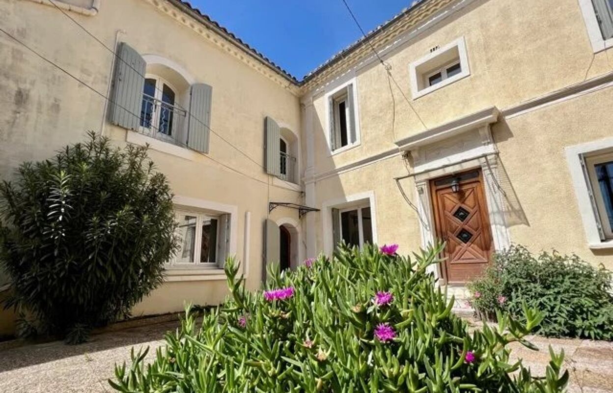 immeuble  pièces 176 m2 à vendre à Nîmes (30900)