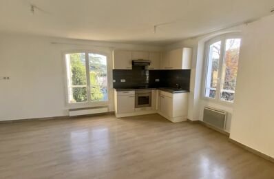 location appartement 740 € CC /mois à proximité de Gréoux-les-Bains (04800)