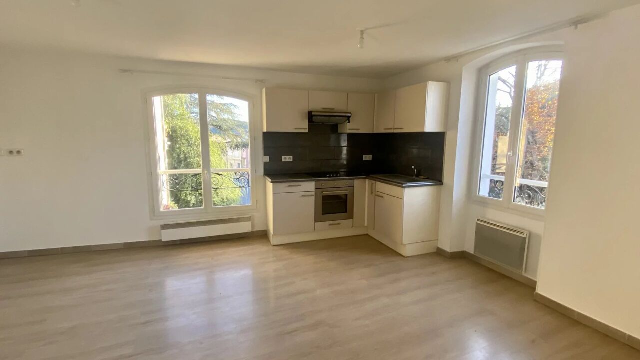 appartement 3 pièces 50 m2 à louer à Gréoux-les-Bains (04800)