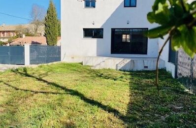 location maison 1 484 € CC /mois à proximité de La Barben (13330)