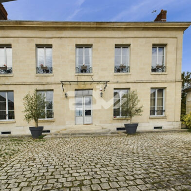 Maison 7 pièces 250 m²