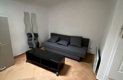 location appartement 430 € CC /mois à proximité de Nîmes (30)