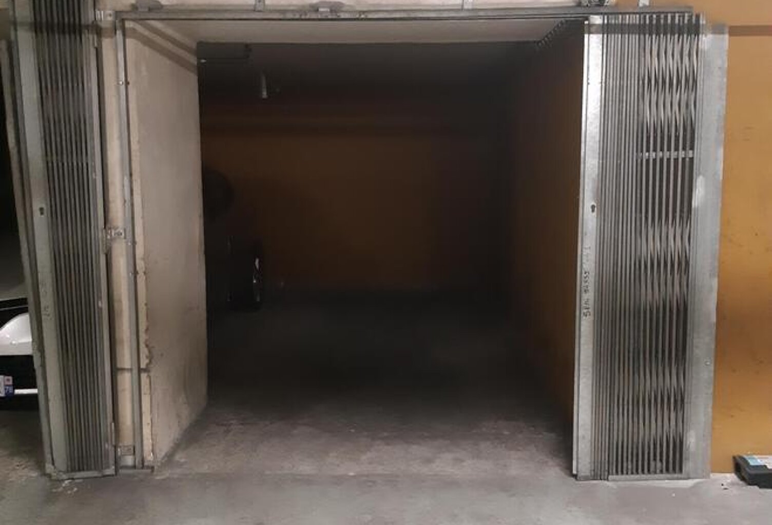 Parking — photo 1