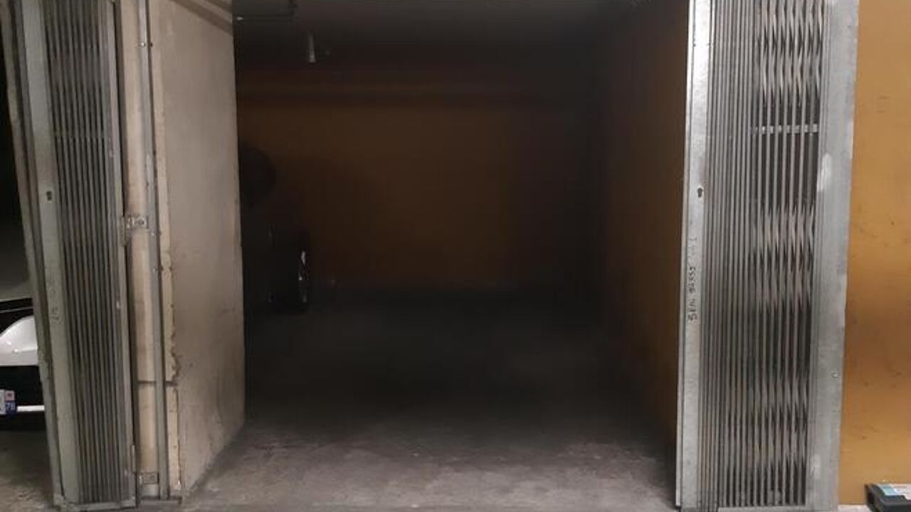 garage  pièces 10 m2 à vendre à Paris 3 (75003)